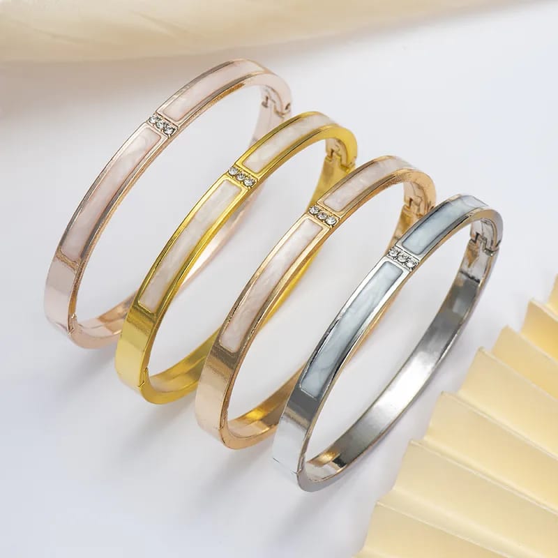 women’s bangle with Rhinestone Inlay