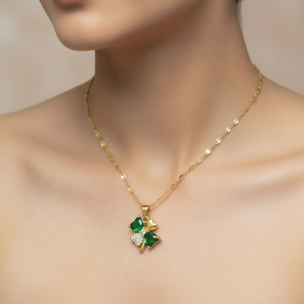 Elegant Clover Non-Tarnish  green Pendant Necklace