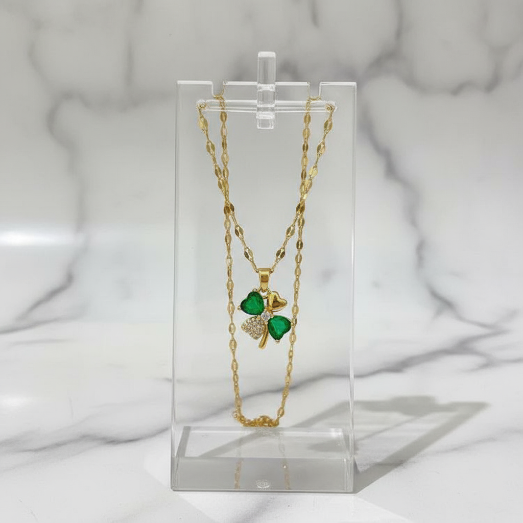 Elegant Clover Non-Tarnish  green Pendant Necklace