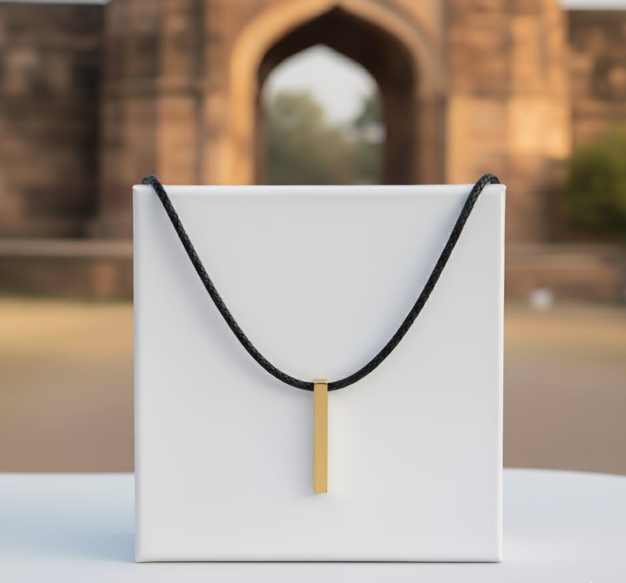 Minimal Bar Gold-Plated Unisex Necklace – Anti-Tarnish