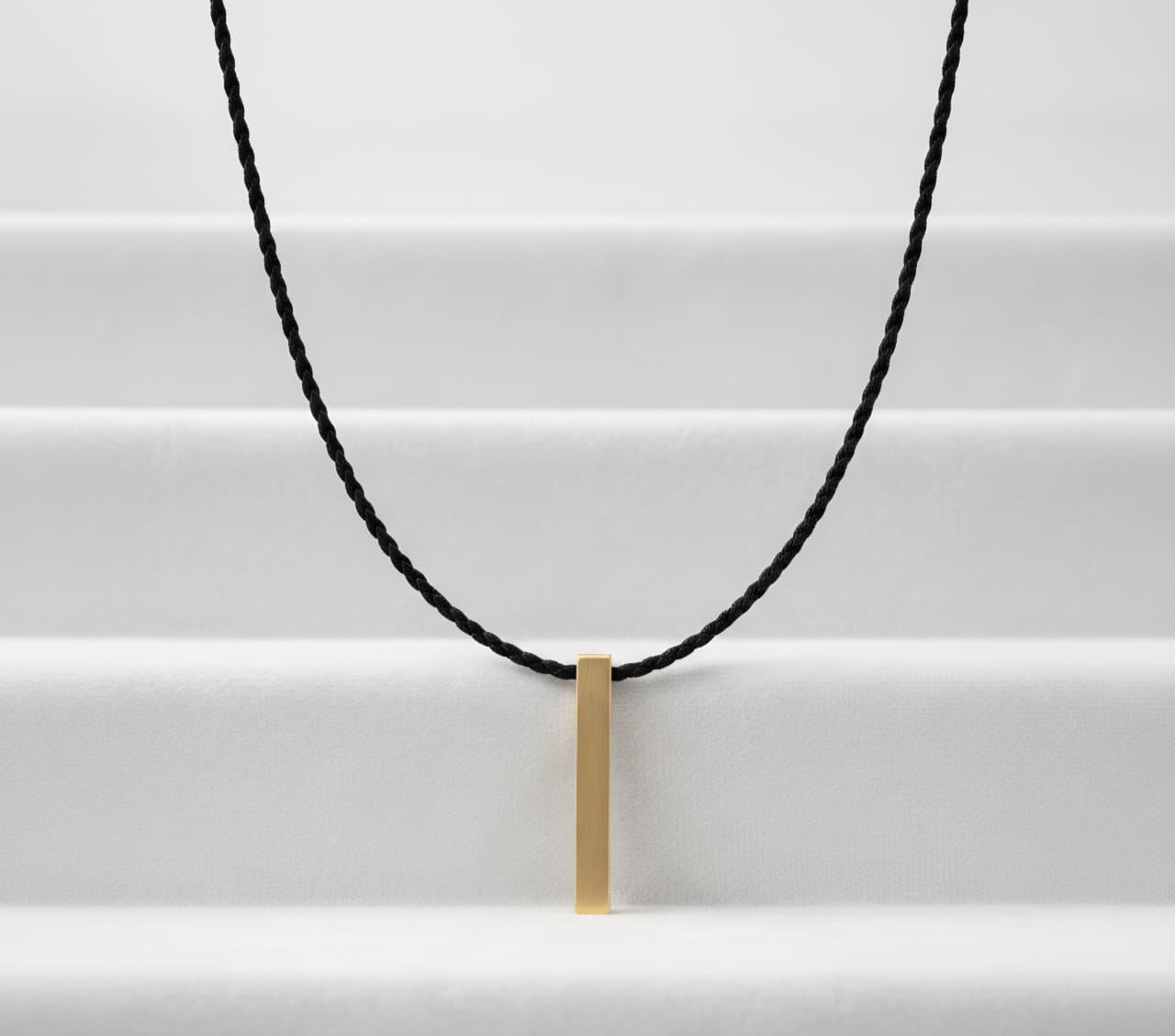 Minimal Bar Gold-Plated Unisex Necklace – Anti-Tarnish