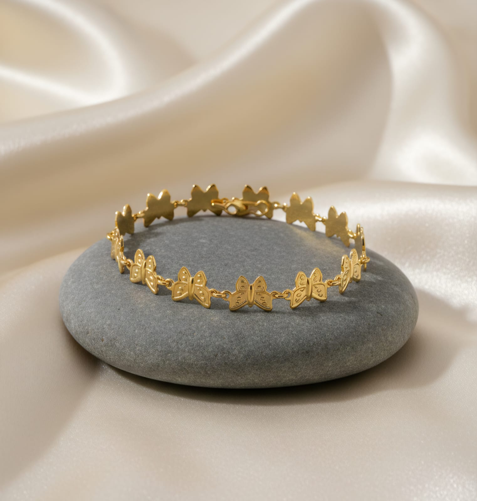 Anti-Tarnished Butterfly Bloom Gold-Plated Bracelet