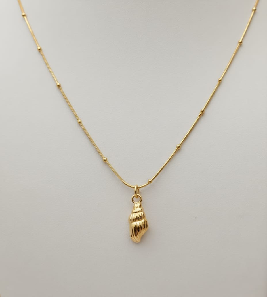 Gold Plated Seashell Pendant Necklace | Anti-Tarnish & Waterproof