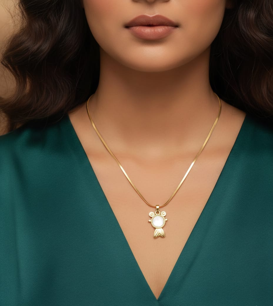 Round Motif Gold Plated Pendant Necklace | Anti-Tarnish & Waterproof