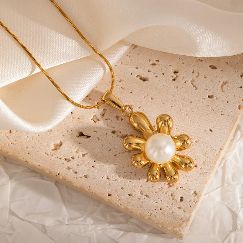 Luxury Anti-Tarnish Gold Plated Daisy Pendant Necklace with Pearl | Waterproof Artificial Jewellery for Women